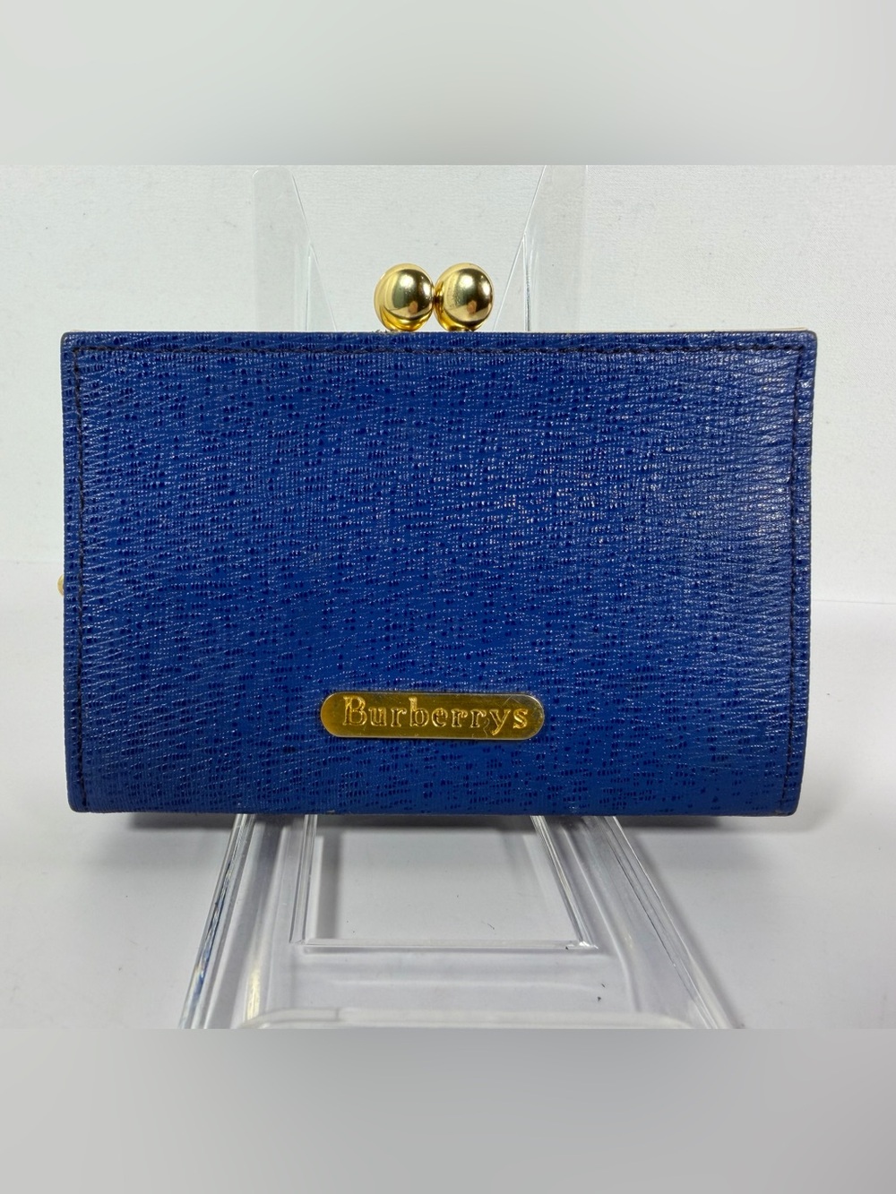 1284: Vintage Burberrys Blue Leather Nova Check Kiss Lock Coin Purse Wallet
